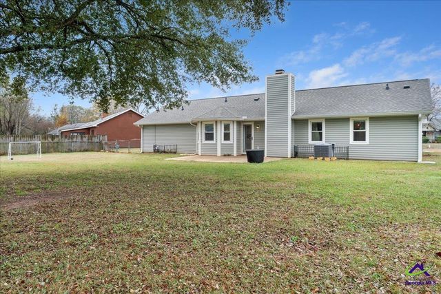 102 Westfield Drive, Warner Robins, GA 31093