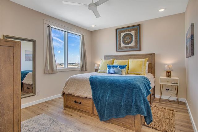 630 Center Square W 303, Port Aransas, TX 78373