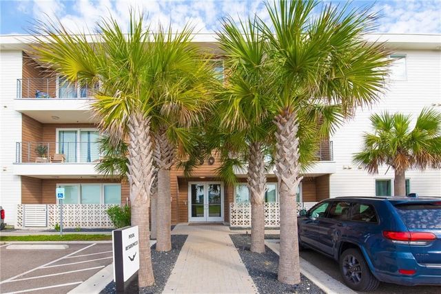 630 Center Square W 303, Port Aransas, TX 78373