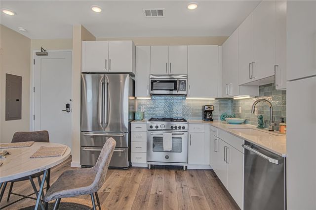 630 Center Square W 303, Port Aransas, TX 78373