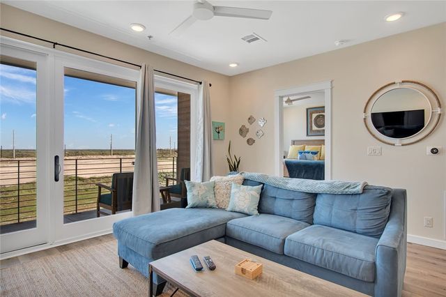 630 Center Square W 303, Port Aransas, TX 78373