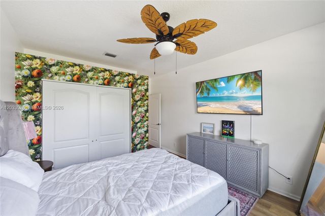 8141 Sandpiper Way, West Palm Beach, FL 33412