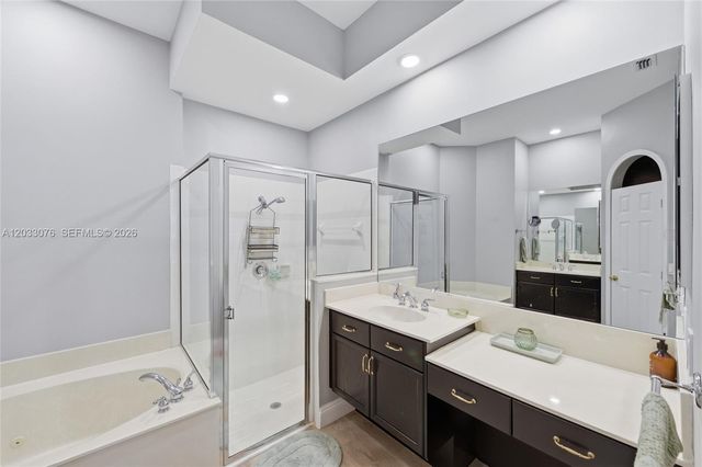 8141 Sandpiper Way, West Palm Beach, FL 33412