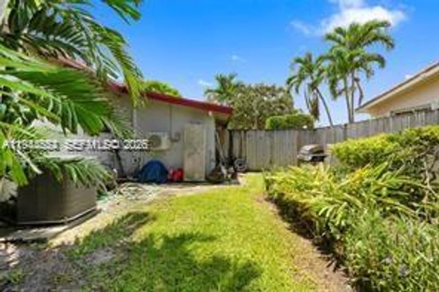 21321 NE 25th Ct, Miami, FL 33180