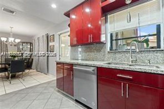 21321 NE 25th Ct, Miami, FL 33180