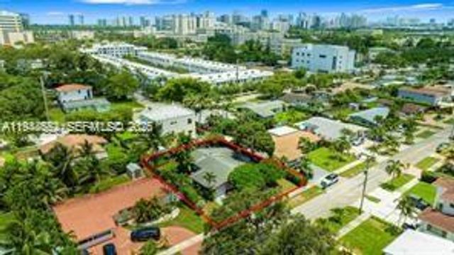 21321 NE 25th Ct, Miami, FL 33180