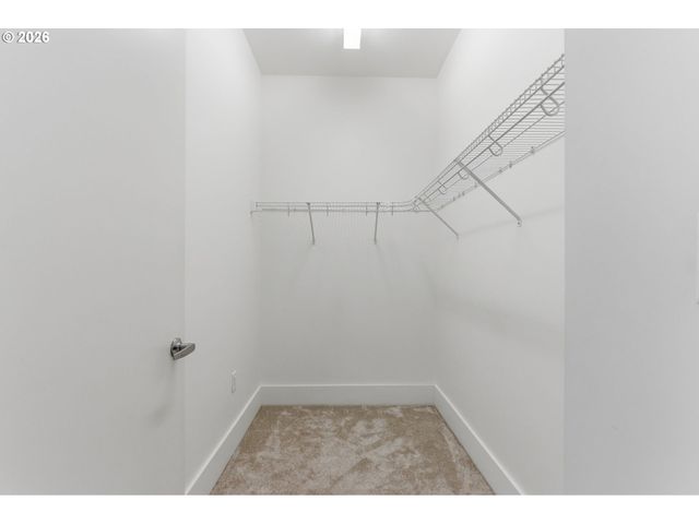 1001 Nw LOVEJOY St 213, Portland, OR 97209