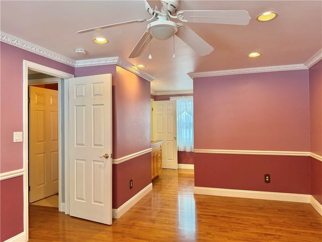 109 Shangri La Dr, Monroeville, PA 15146