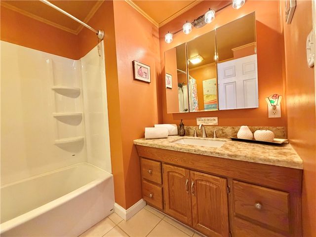 109 Shangri La Dr, Monroeville, PA 15146