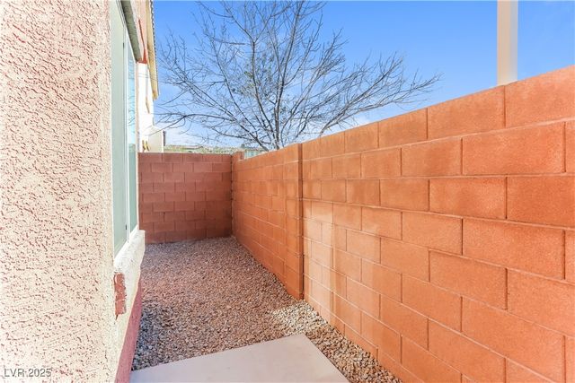 8948 Sunrise Mesa Court, Las Vegas, NV 89149