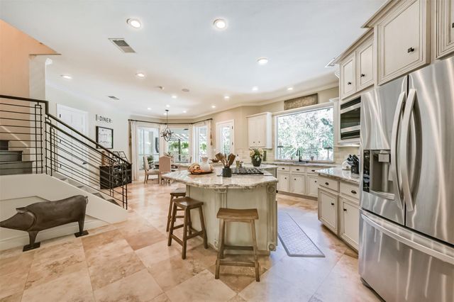 6215 Redwood Bridge Trail, Houston, TX 77345