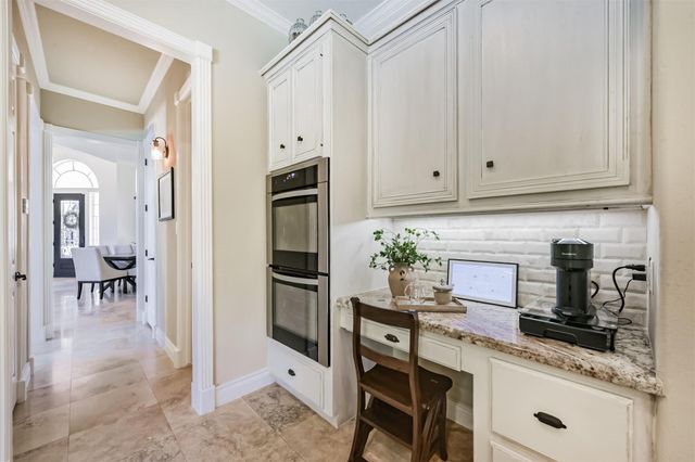 6215 Redwood Bridge Trail, Houston, TX 77345