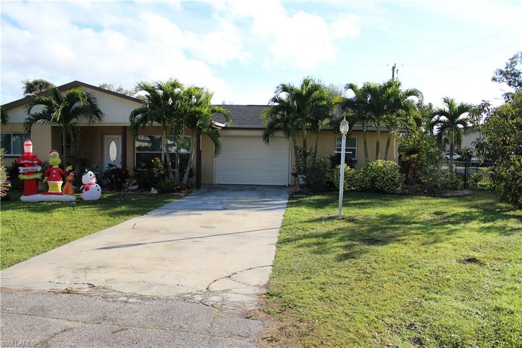 679 Canal DR, NORTH FORT MYERS, FL 33903 — exterior