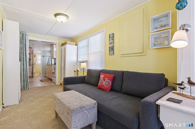 30 Hartford Avenue B, Old Lyme, CT 06371