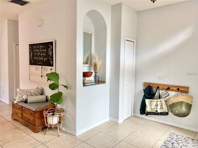 4049 SHAWN CIRCLE, Orlando, FL 32826