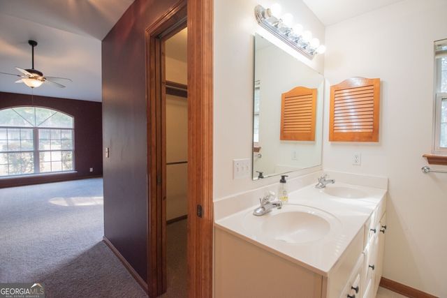 81 Retreat Place, Woodbine, GA 31569