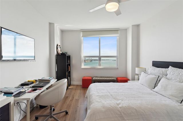 808 Brickell Key Dr 2502, Miami, FL 33131