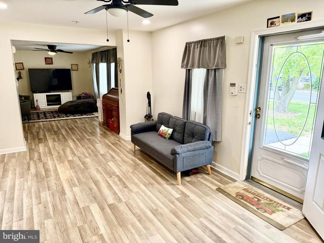 280 PROGRESS ST, Riverside, NJ 08075