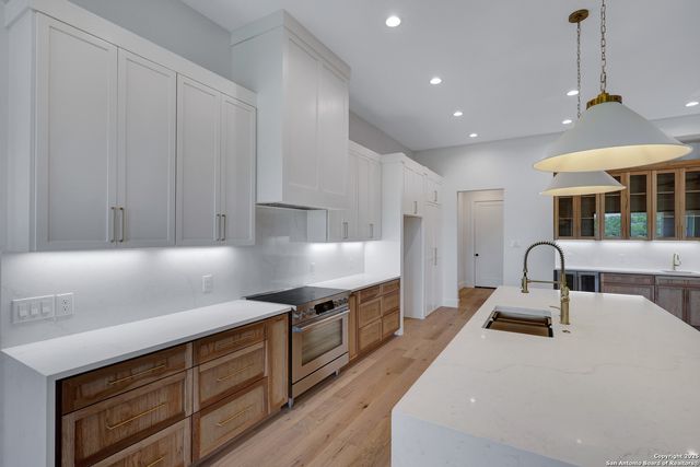 290 Preston Trl, Boerne, TX 78006