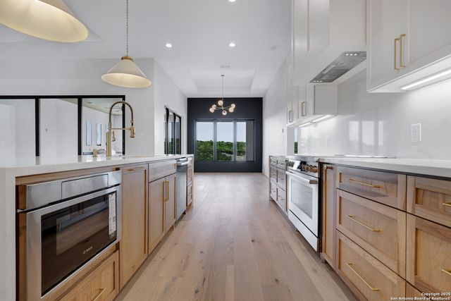 290 Preston Trl, Boerne, TX 78006