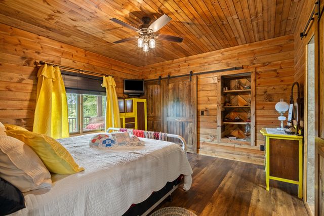 495 Shadrick Ferry Road, Frankfort, KY 40601