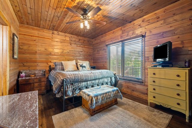 495 Shadrick Ferry Road, Frankfort, KY 40601