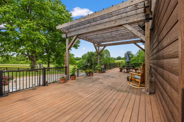 495 Shadrick Ferry Road, Frankfort, KY 40601