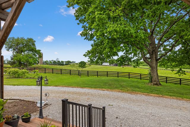 495 Shadrick Ferry Road, Frankfort, KY 40601