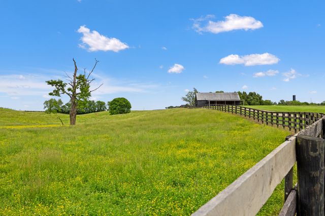 495 Shadrick Ferry Road, Frankfort, KY 40601