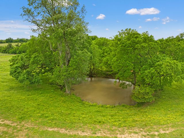 495 Shadrick Ferry Road, Frankfort, KY 40601