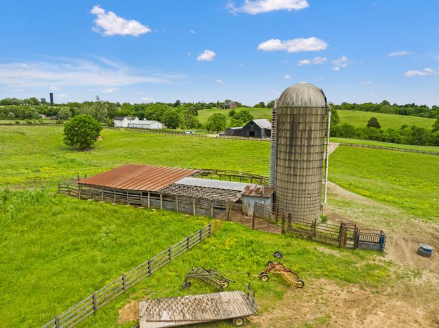 495 Shadrick Ferry Road, Frankfort, KY 40601