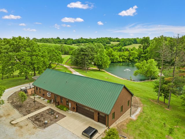 495 Shadrick Ferry Road, Frankfort, KY 40601