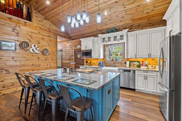 495 Shadrick Ferry Road, Frankfort, KY 40601