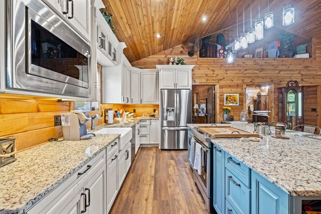 495 Shadrick Ferry Road, Frankfort, KY 40601