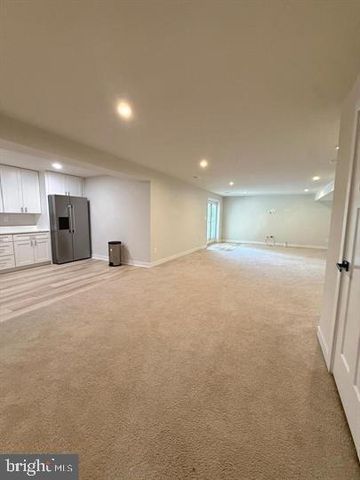 39 OAK RD, Stafford, VA 22556