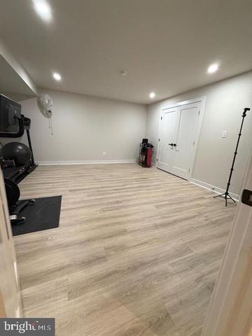 39 OAK RD, Stafford, VA 22556