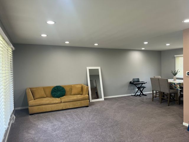 18840 May Avenue, Homewood, IL 60430