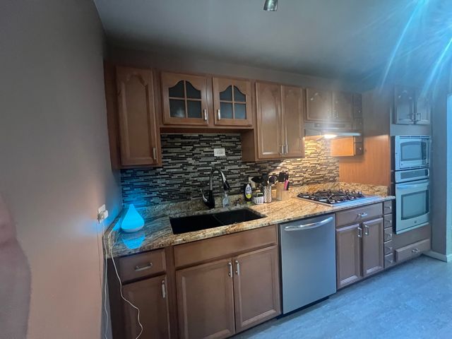 18840 May Avenue, Homewood, IL 60430