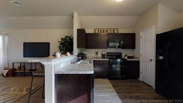 15704 Draft Street, Kellyville, OK 74039