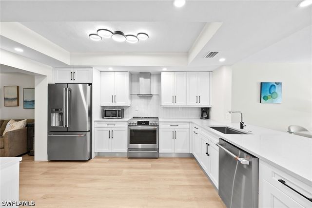 6360 Pelican Bay BLVD C105, Naples, FL 34108