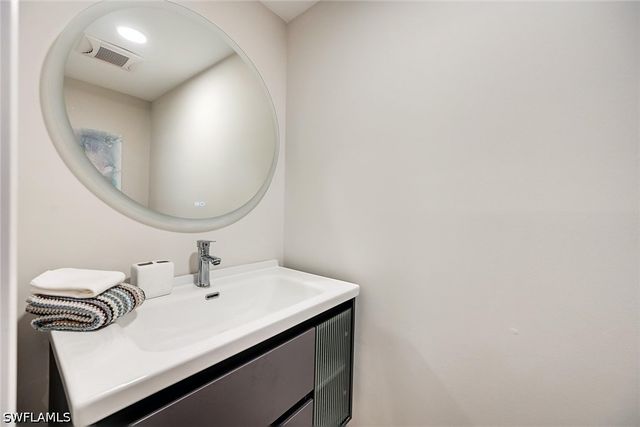 6360 Pelican Bay BLVD C105, Naples, FL 34108