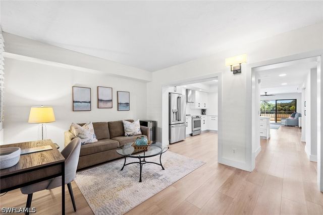 6360 Pelican Bay BLVD C105, Naples, FL 34108