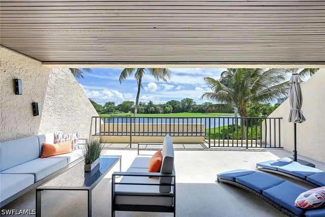 6360 Pelican Bay BLVD C105, Naples, FL 34108