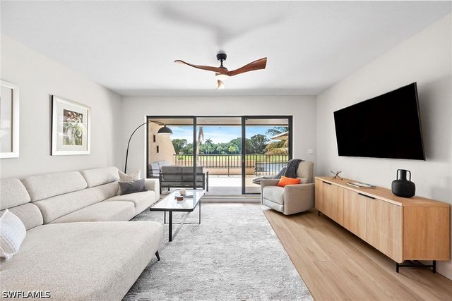 6360 Pelican Bay BLVD C105, Naples, FL 34108