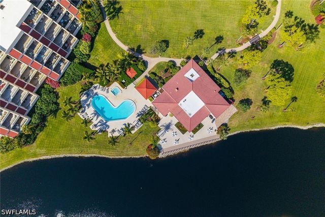 6360 Pelican Bay BLVD C105, Naples, FL 34108