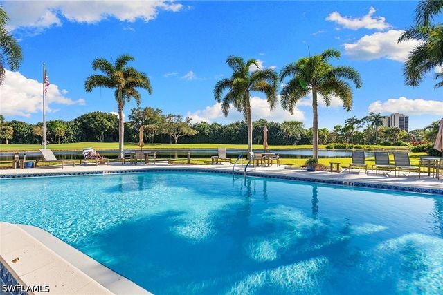 6360 Pelican Bay BLVD C105, Naples, FL 34108