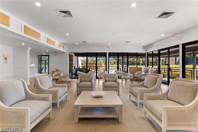 6360 Pelican Bay BLVD C105, Naples, FL 34108