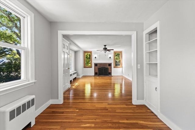 590 Sandwich Rd, Falmouth, MA 02536