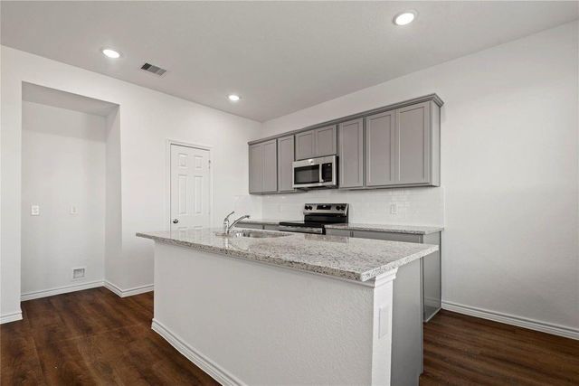 820 Stoney Point Lane, Dayton, TX 77535