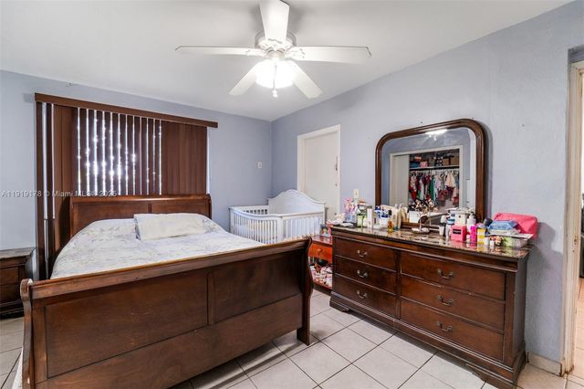 2840 NW 4th St, Miami, FL 33125